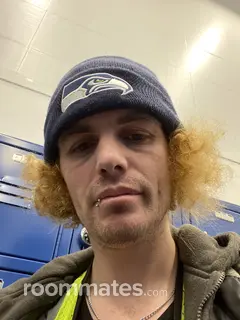 Roommate looking Reno, NV, $1000