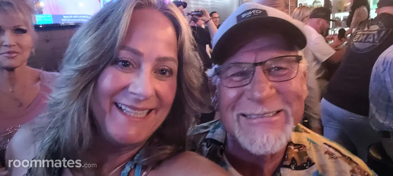 Profile photo 9 of 15