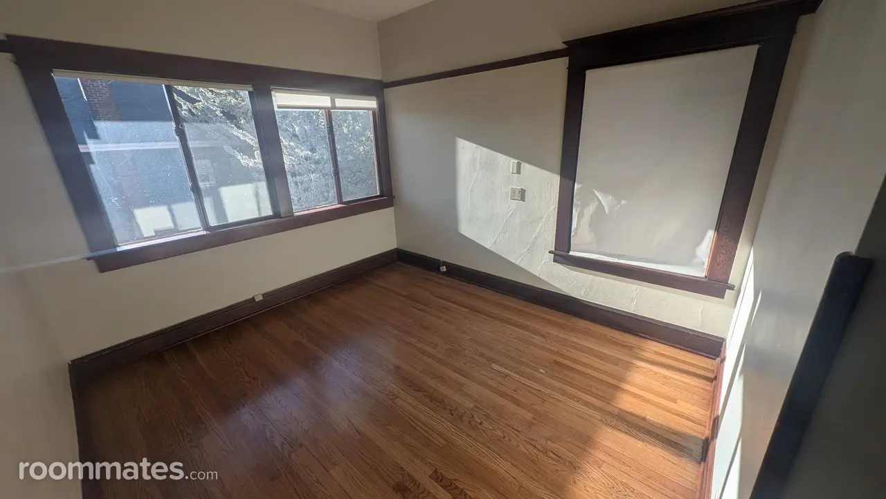 Profile photo 4 of 5