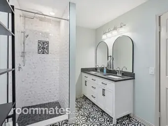 Room for rent in Rowlett, TX $888, house