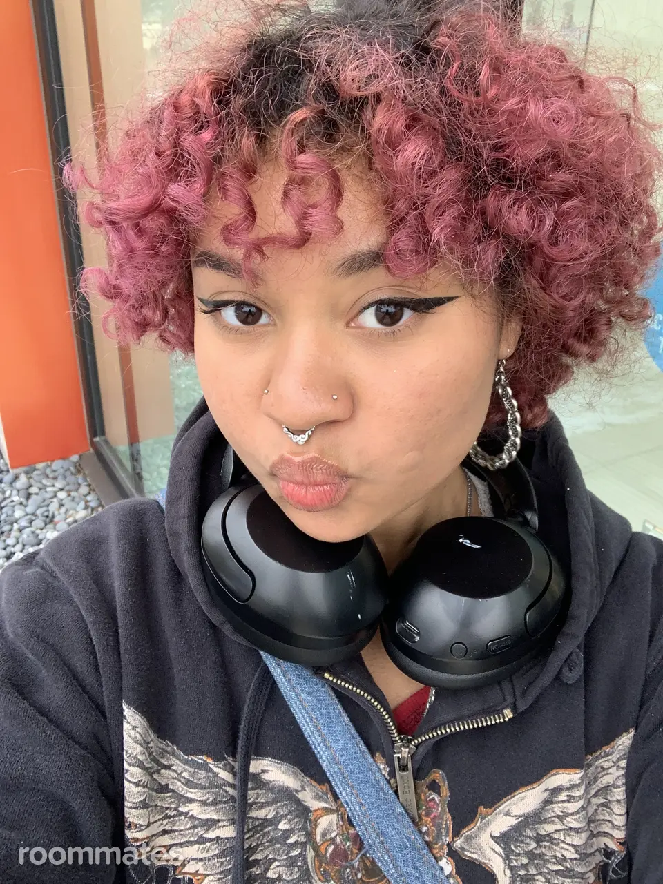 Profile photo 1 of 1