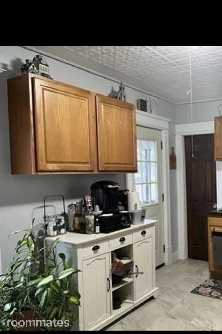 Profile photo 1 of 2