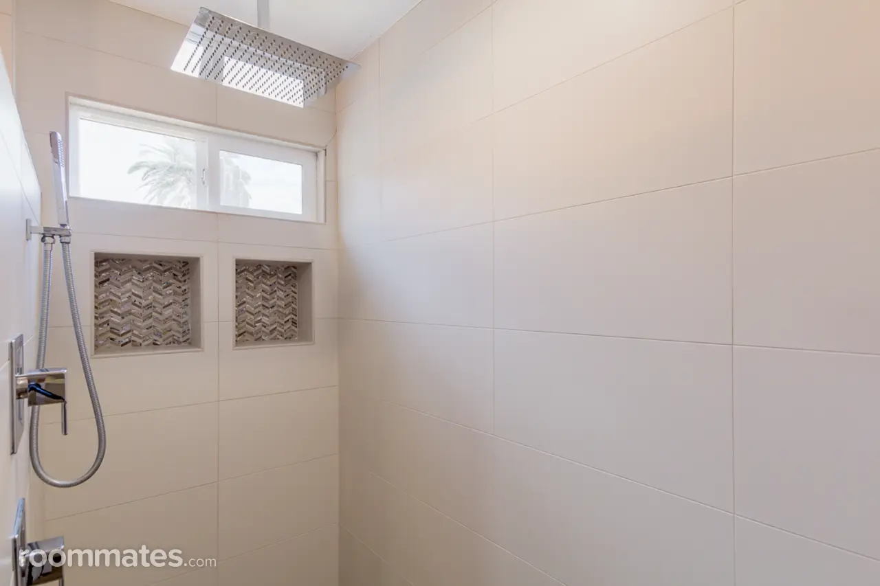 Profile photo 2 of 6