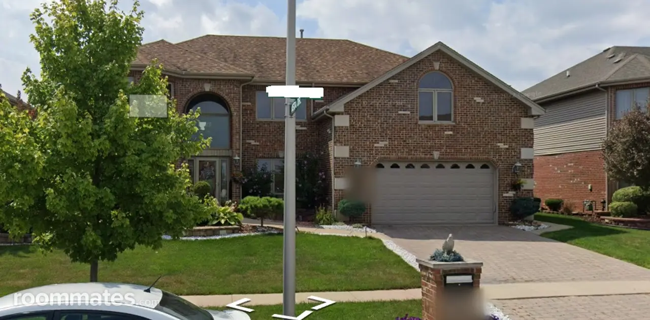 Profile photo 1 of 2