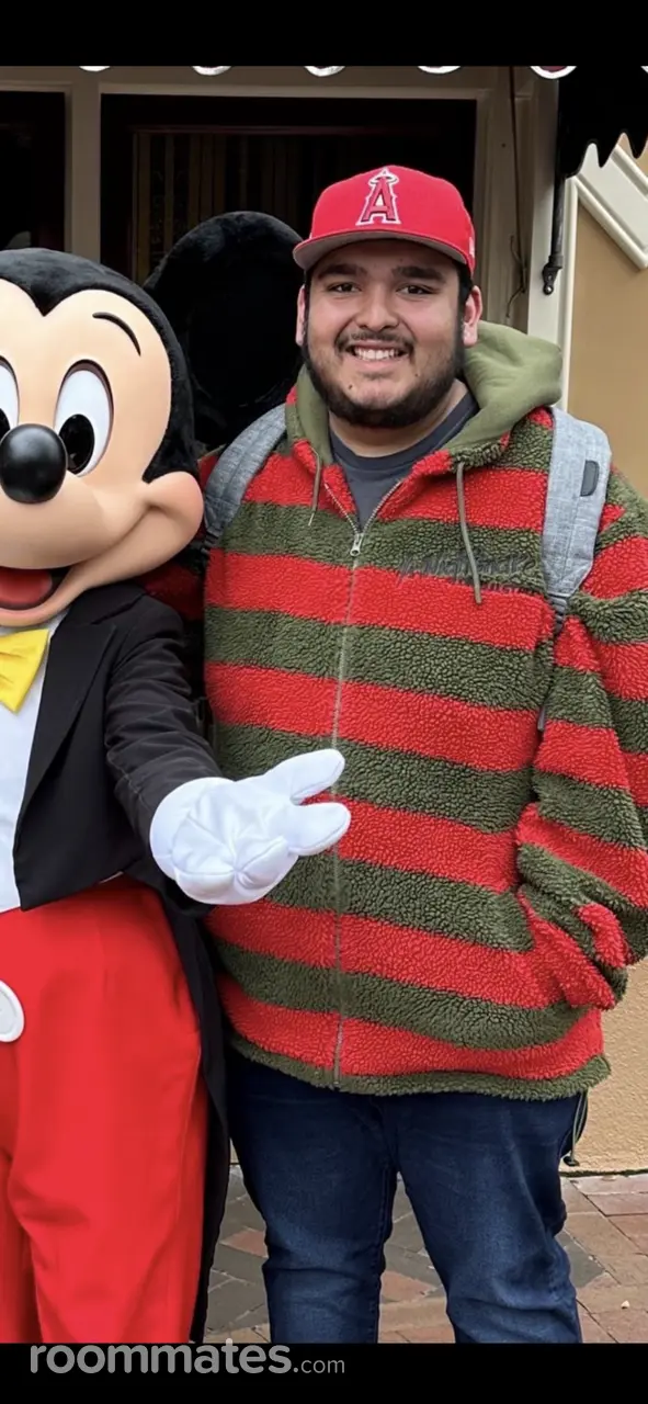 Profile photo 1 of 1