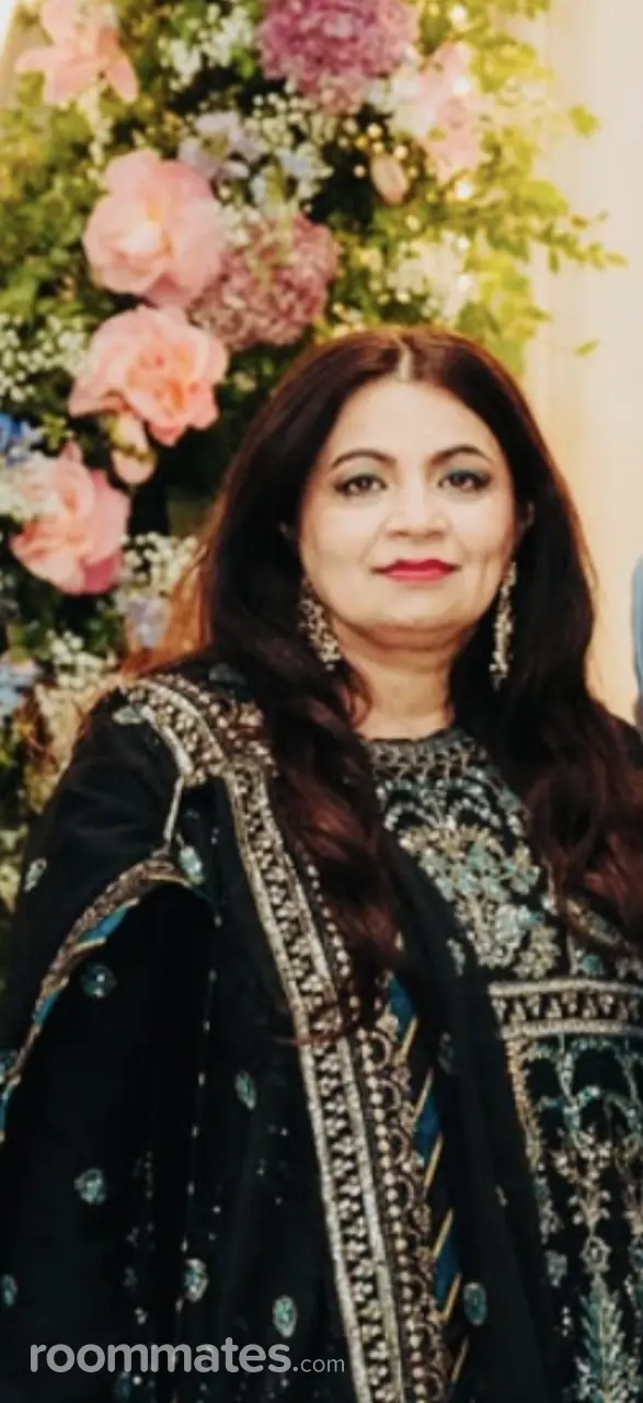 Profile photo 8 of 8