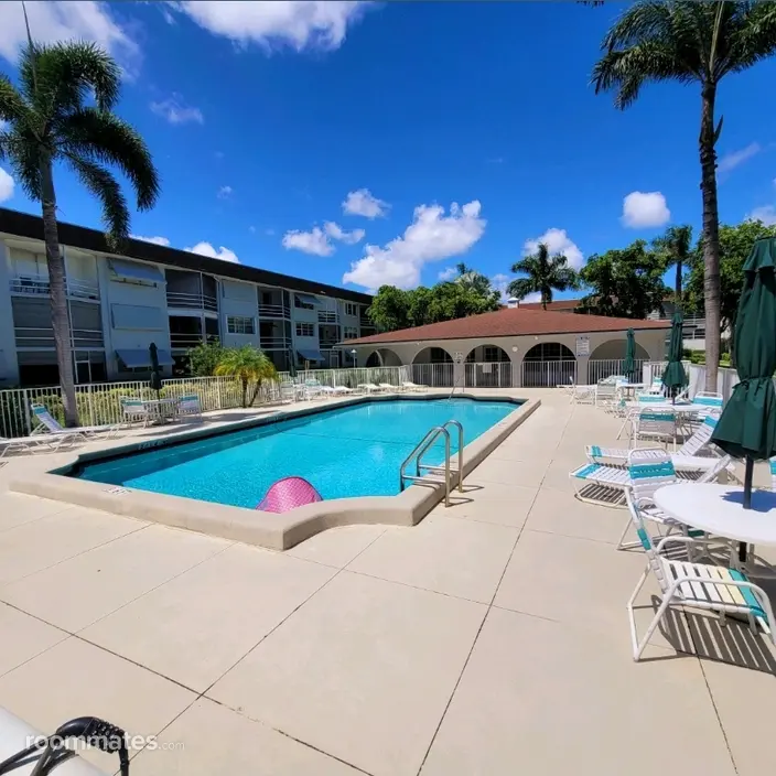 Room for rent in Deerfield Beach, FL $1200, apartment