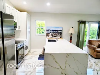 Room for rent in Boynton Beach, FL $1250, house