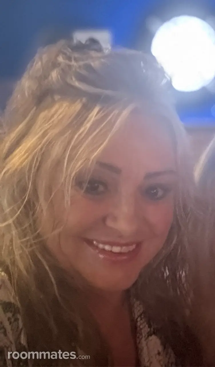 Profile photo 9 of 10