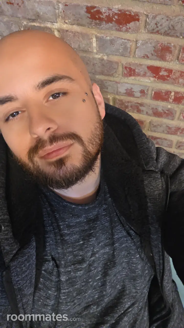 Profile photo 4 of 5