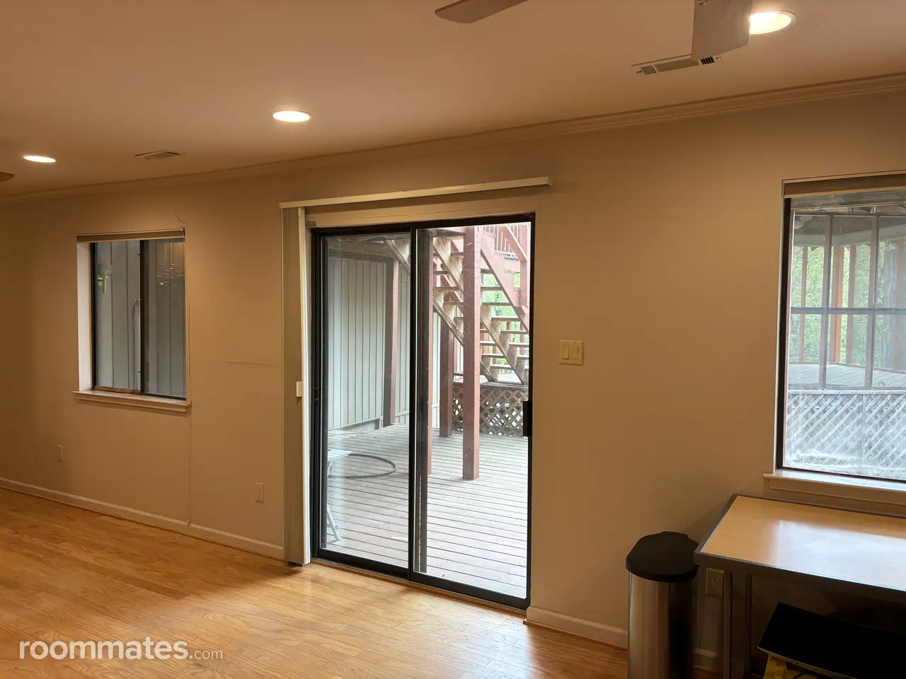 Profile photo 3 of 10