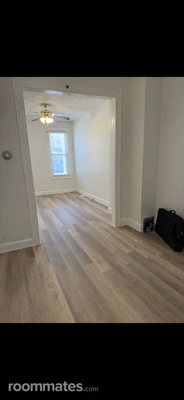 Profile photo 5 of 8