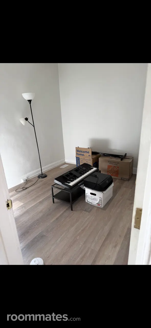 Profile photo 1 of 8