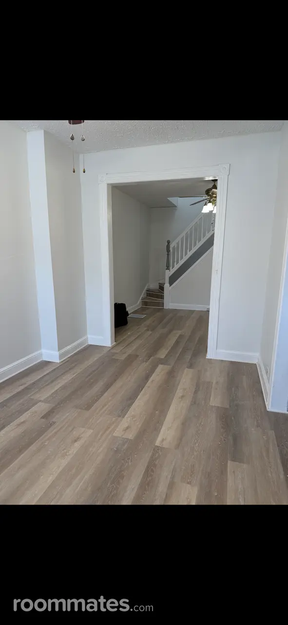 Profile photo 3 of 8