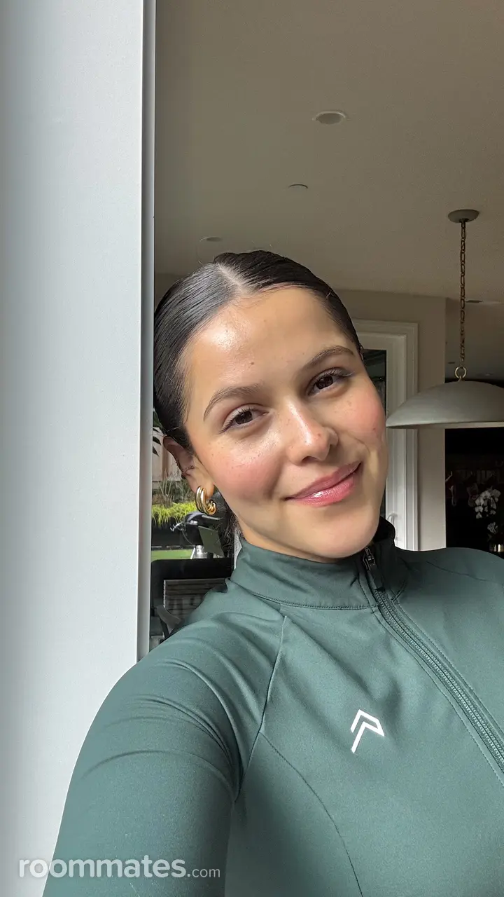 Profile photo 1 of 1