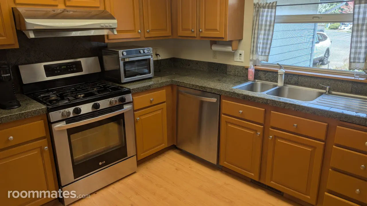 Profile photo 8 of 11