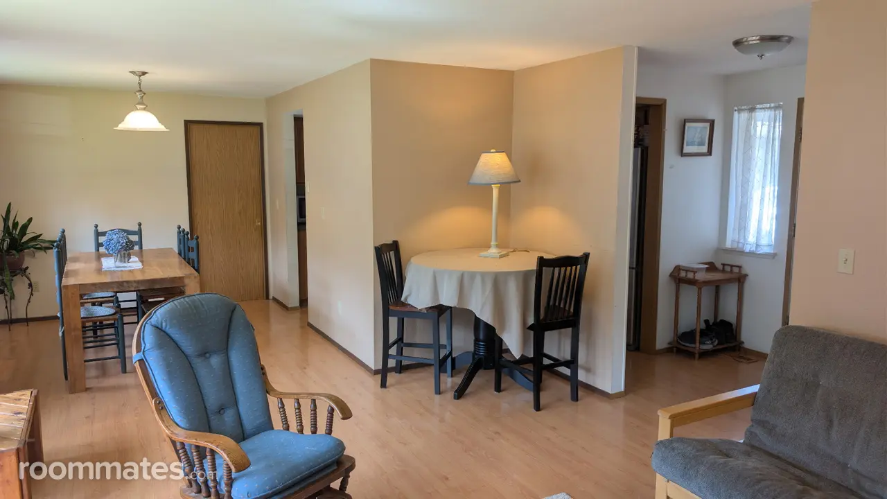 Profile photo 10 of 11