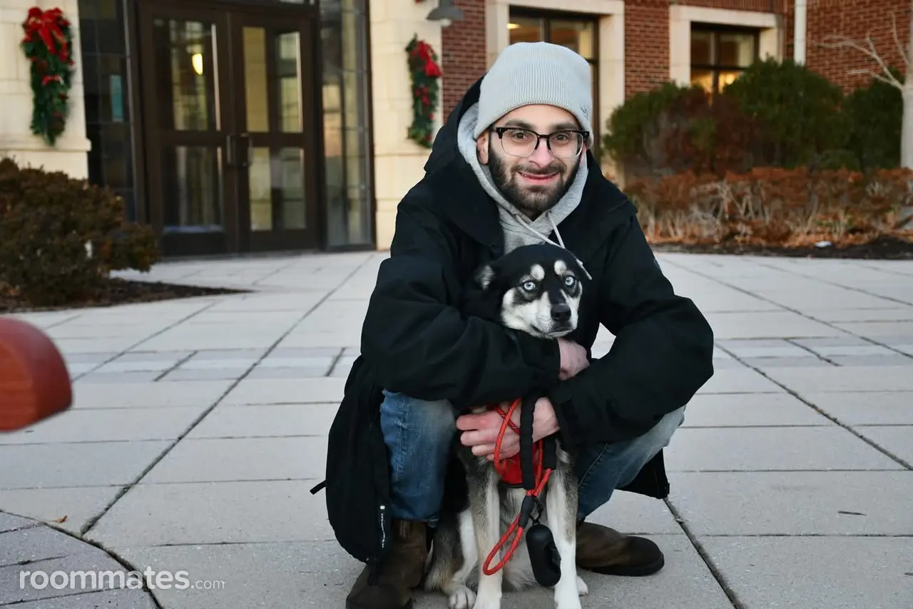 Profile photo 1 of 1