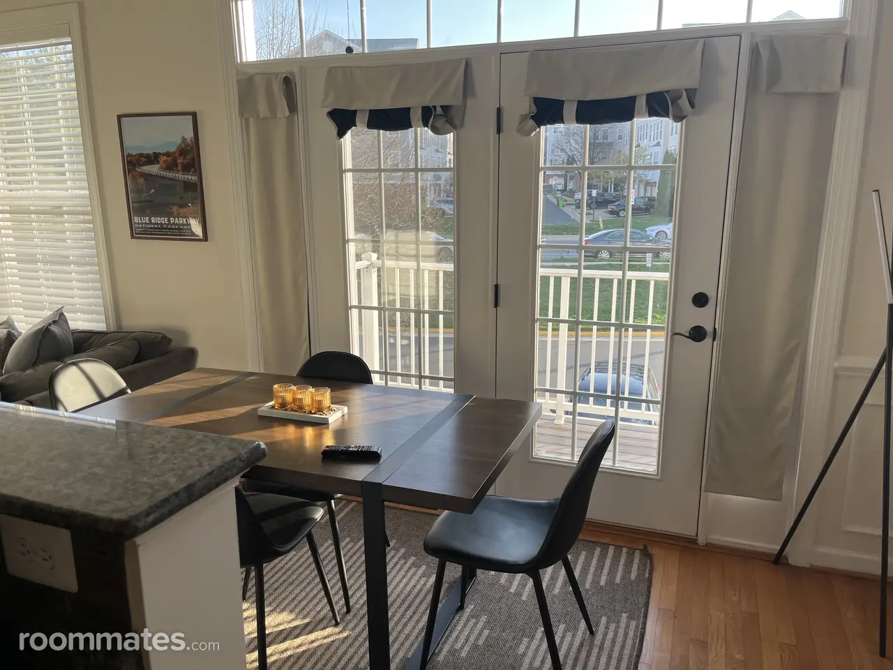 Profile photo 7 of 10