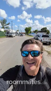 Roommate looking Miami Shores, FL, $900