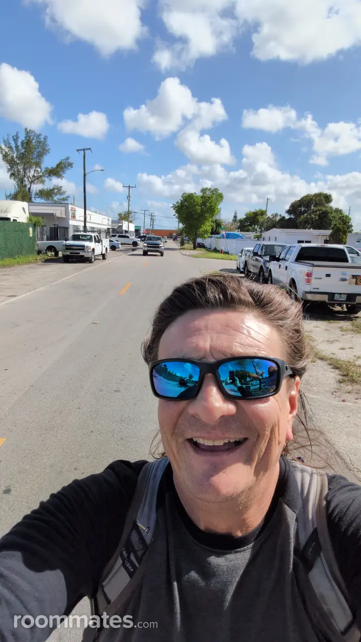 Profile photo 1 of 1