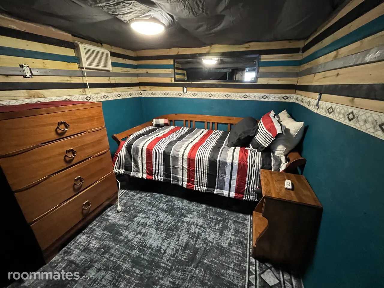 Profile photo 3 of 4