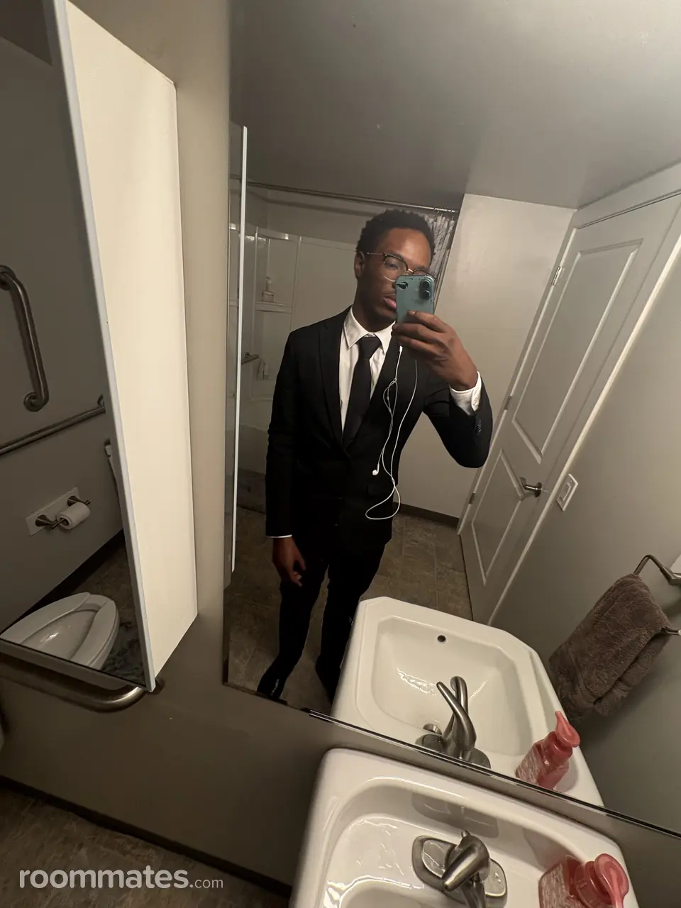 Profile photo 1 of 1