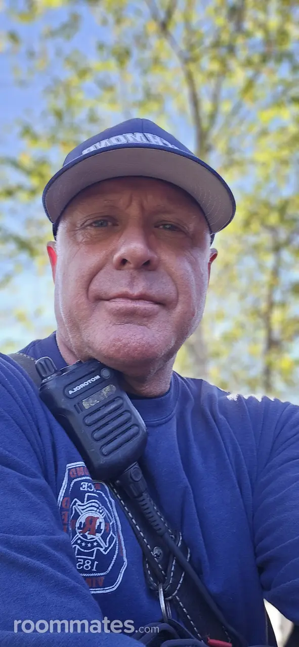 Profile photo 1 of 1