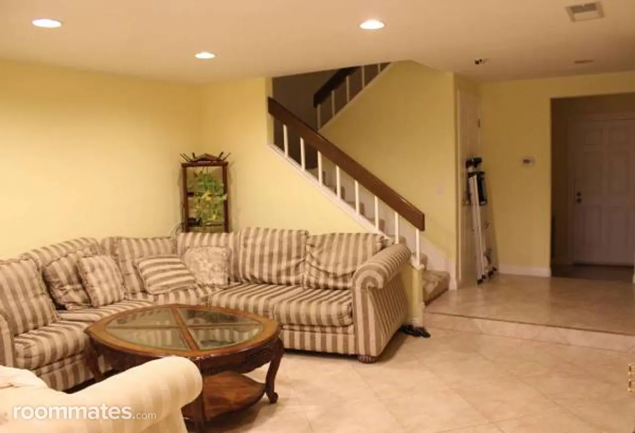 Profile photo 10 of 11