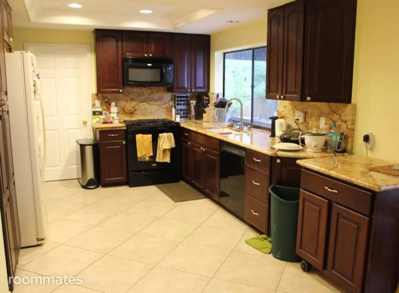 Profile photo 6 of 11