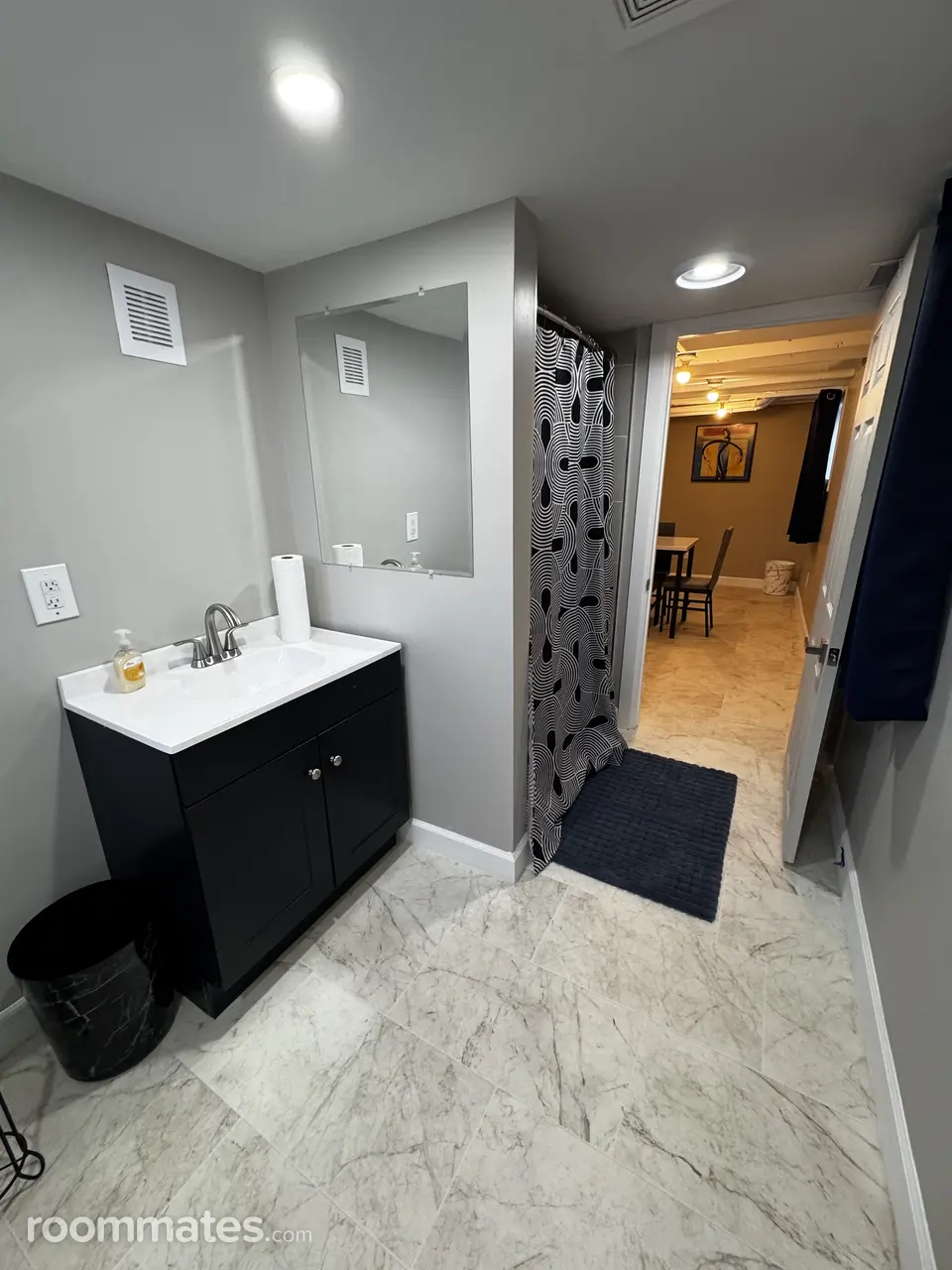 Profile photo 4 of 14