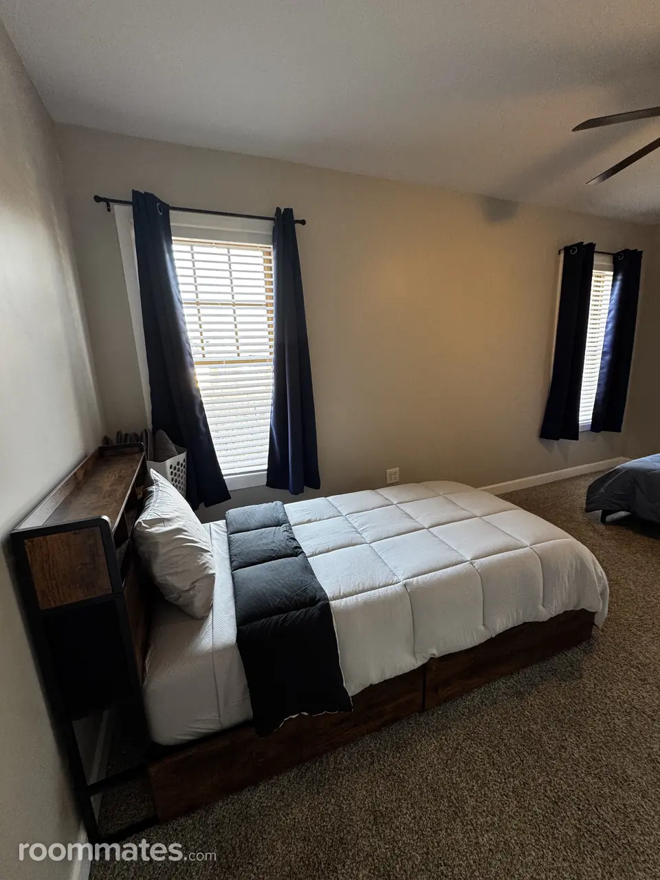 Profile photo 8 of 14