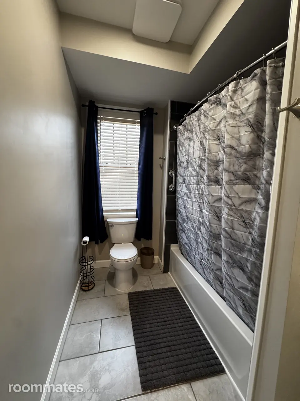 Profile photo 7 of 14