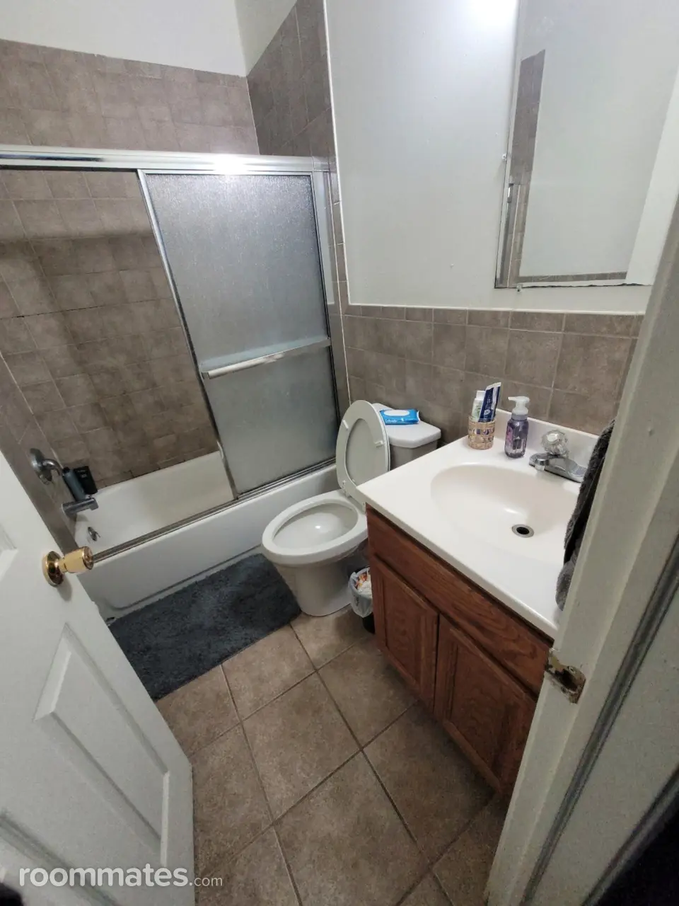 Profile photo 3 of 6