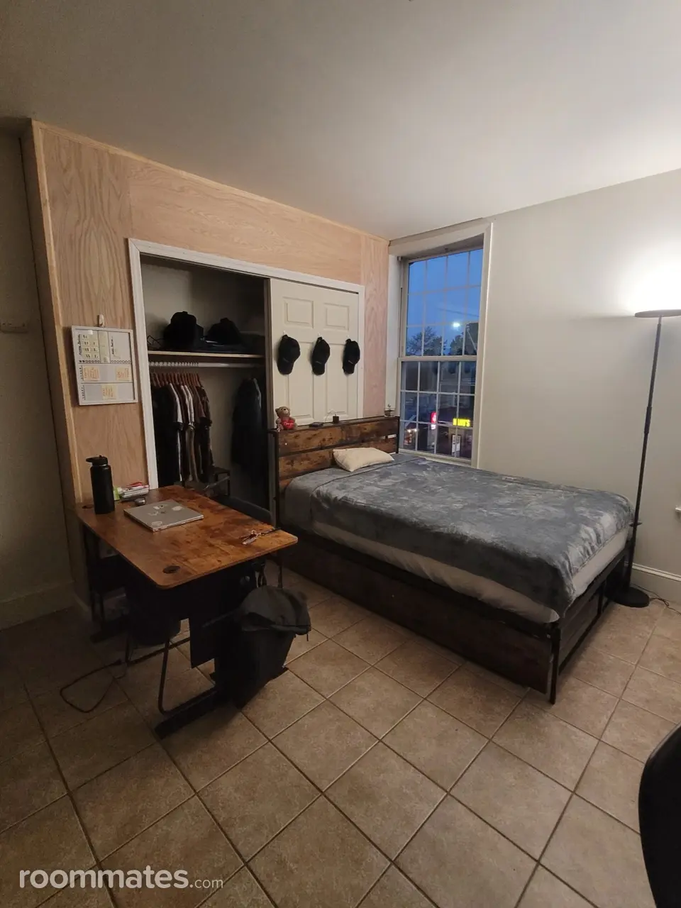 Profile photo 1 of 6