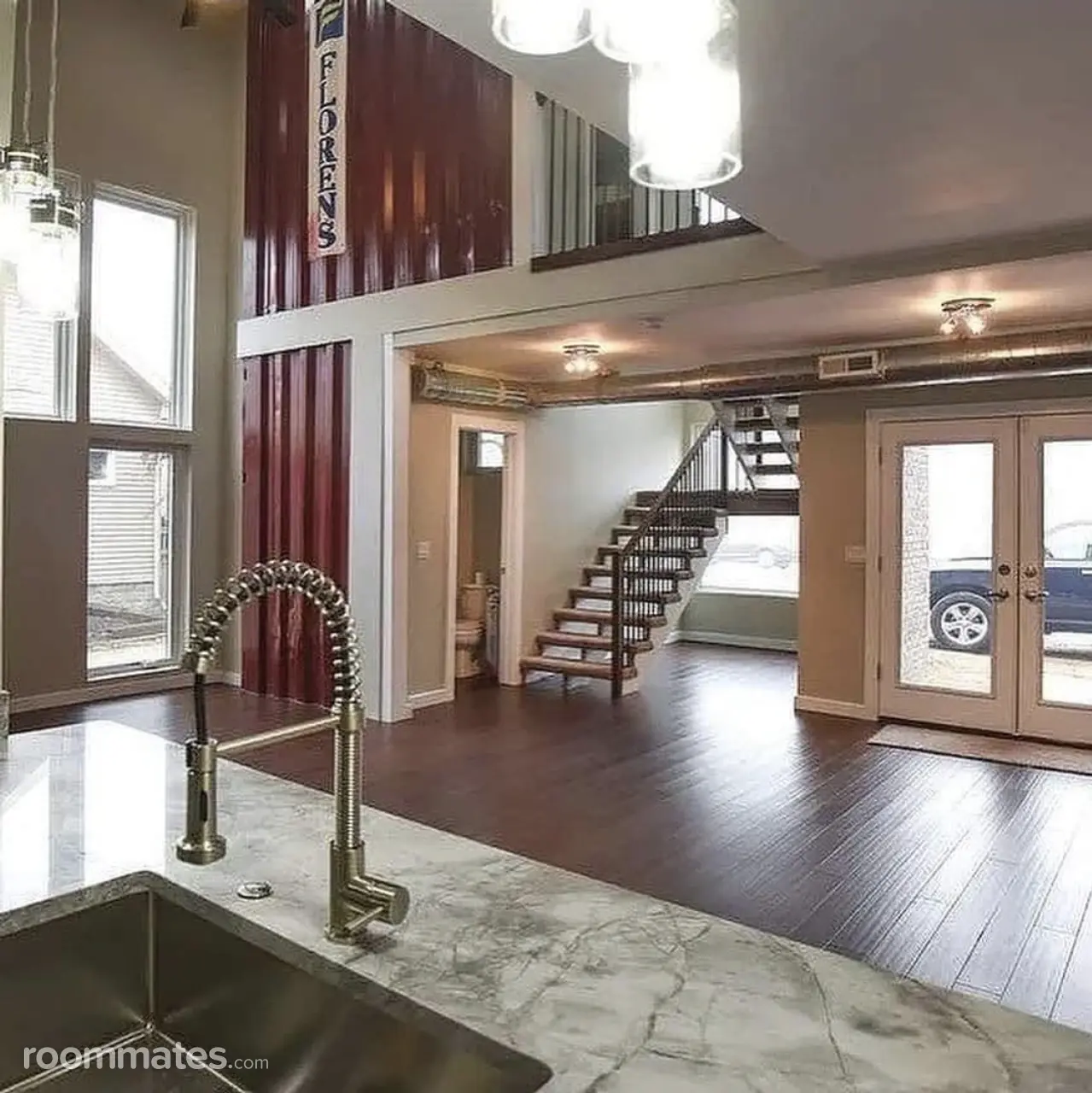 Profile photo 1 of 2