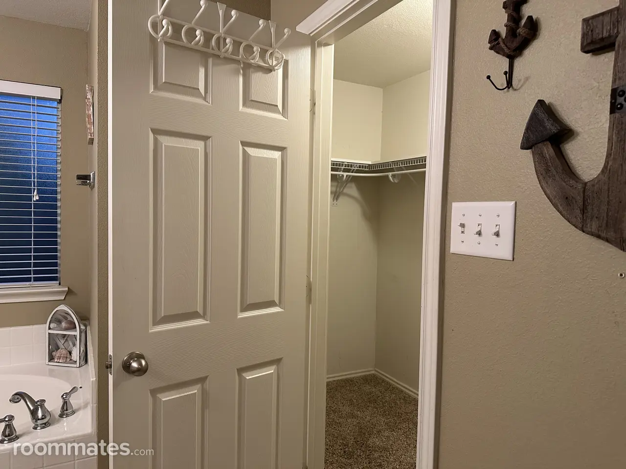 Profile photo 6 of 8