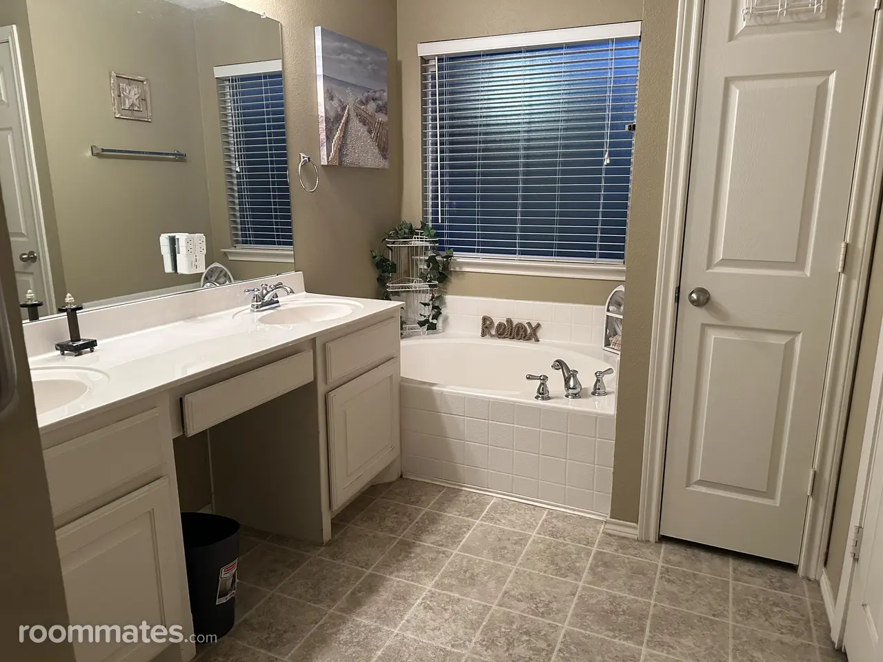 Profile photo 5 of 8