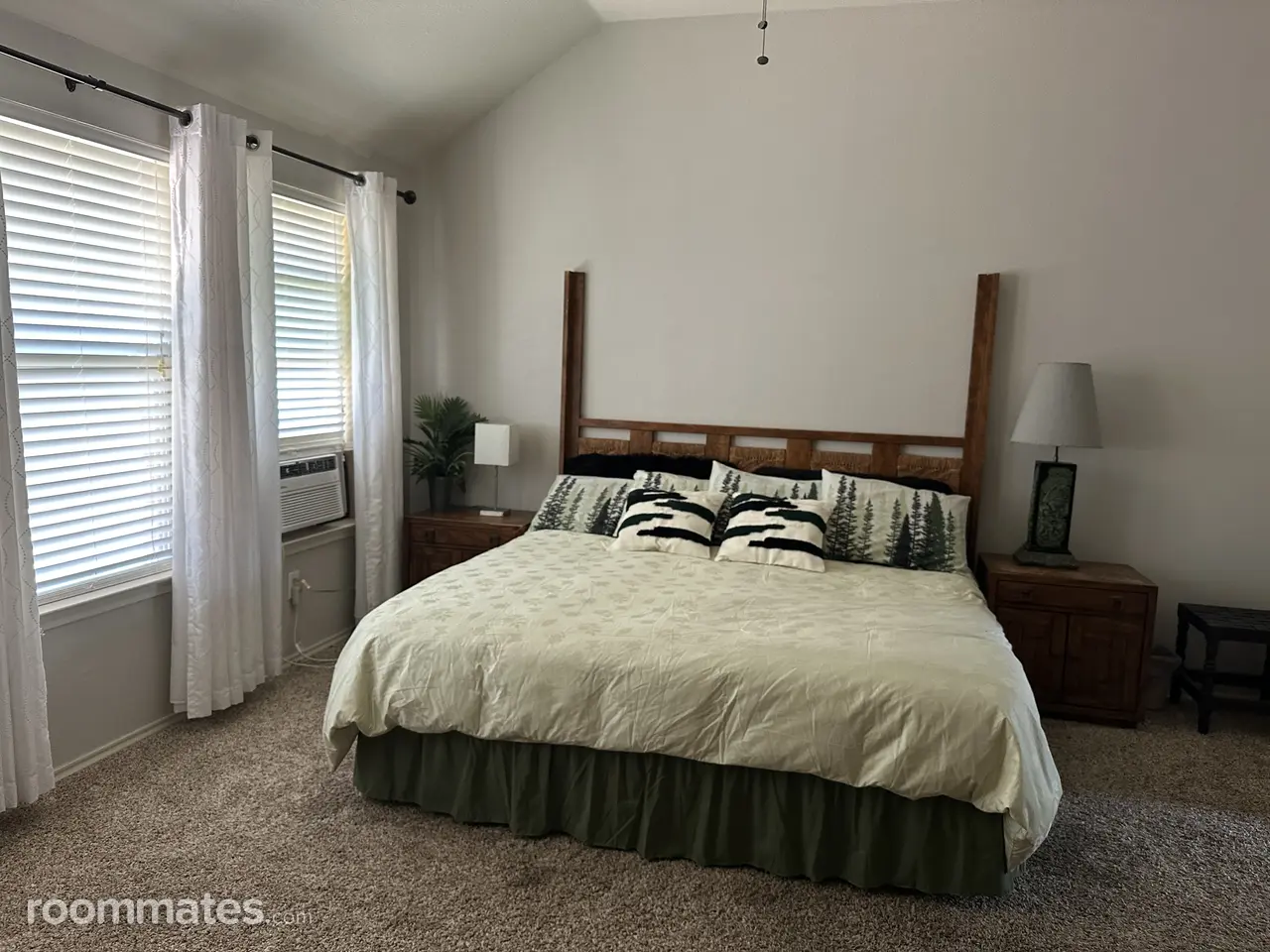 Profile photo 7 of 8