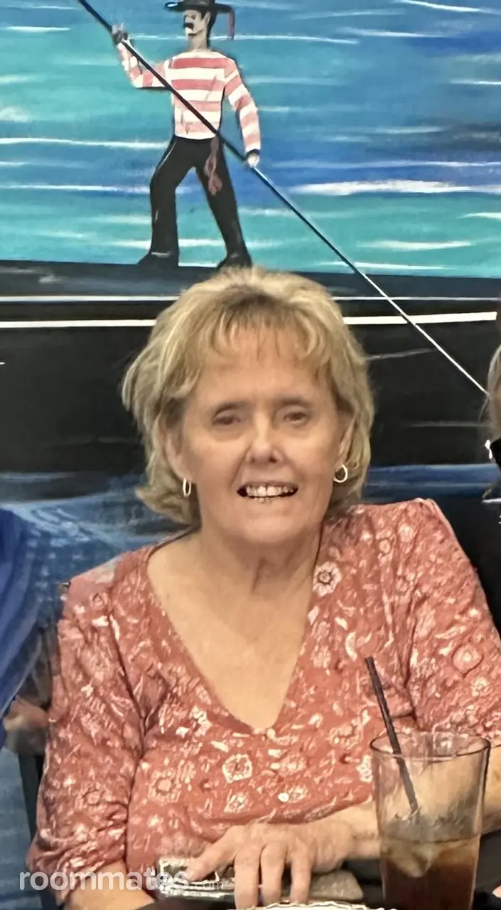 Profile photo 8 of 8