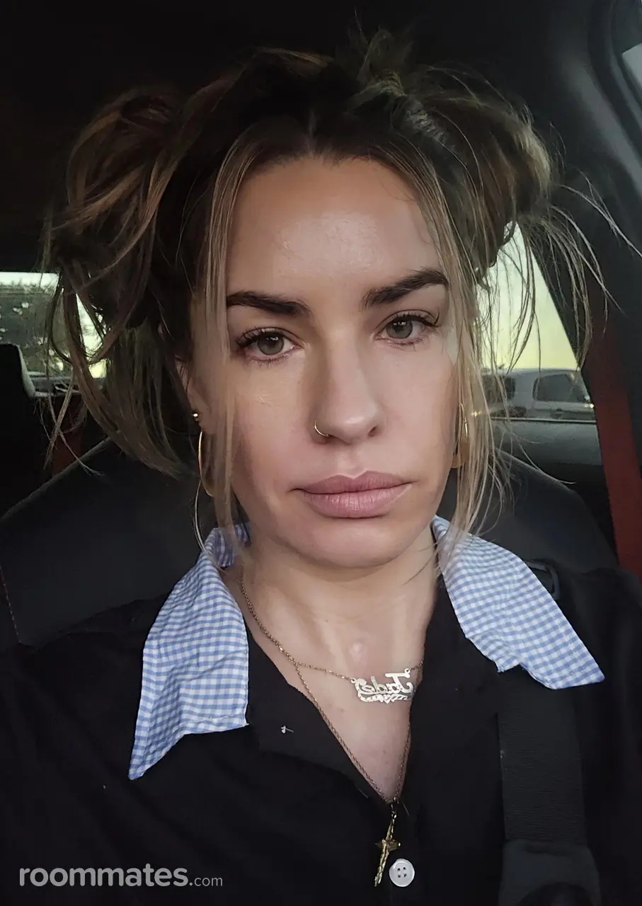 Profile photo 1 of 1