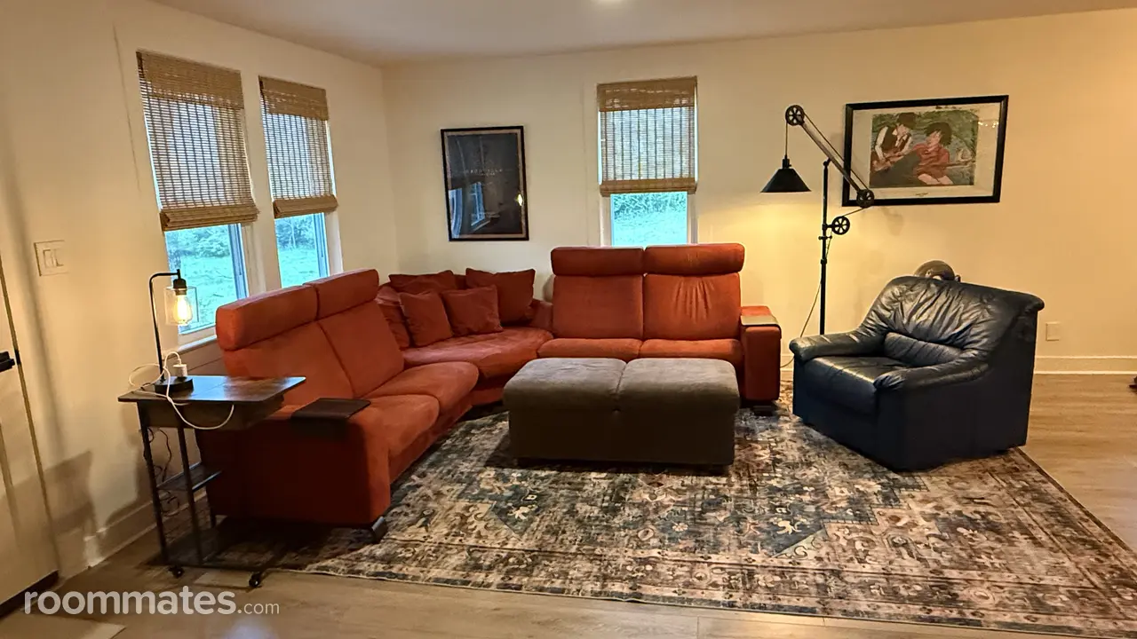 Profile photo 4 of 15