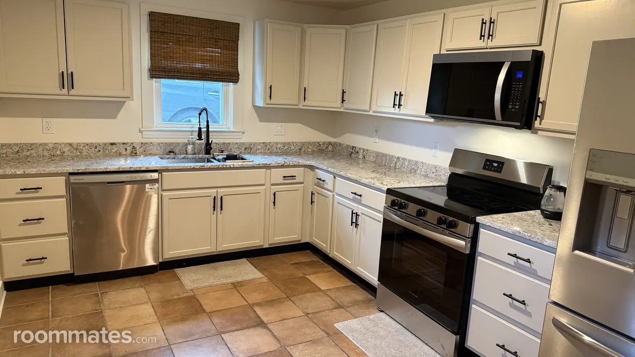 Profile photo 5 of 15