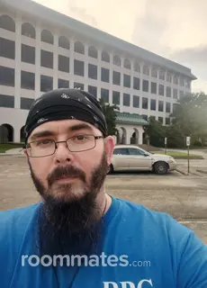 Roommate looking Metairie, LA, $700
