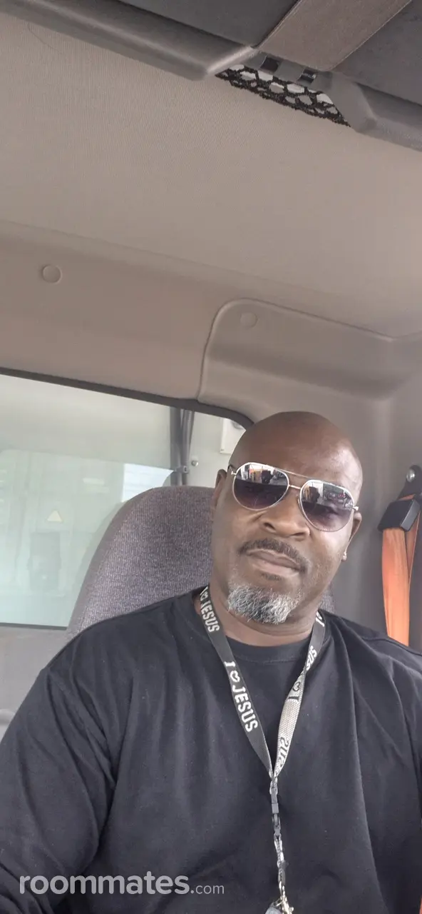 Profile photo 1 of 1