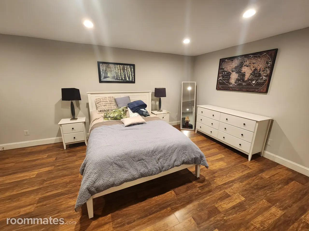 Profile photo 1 of 11