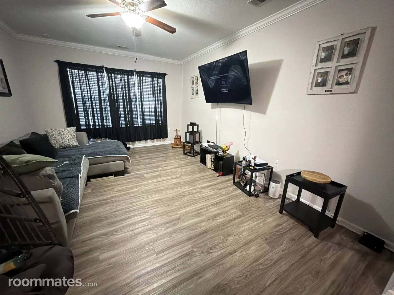 Profile photo 5 of 11