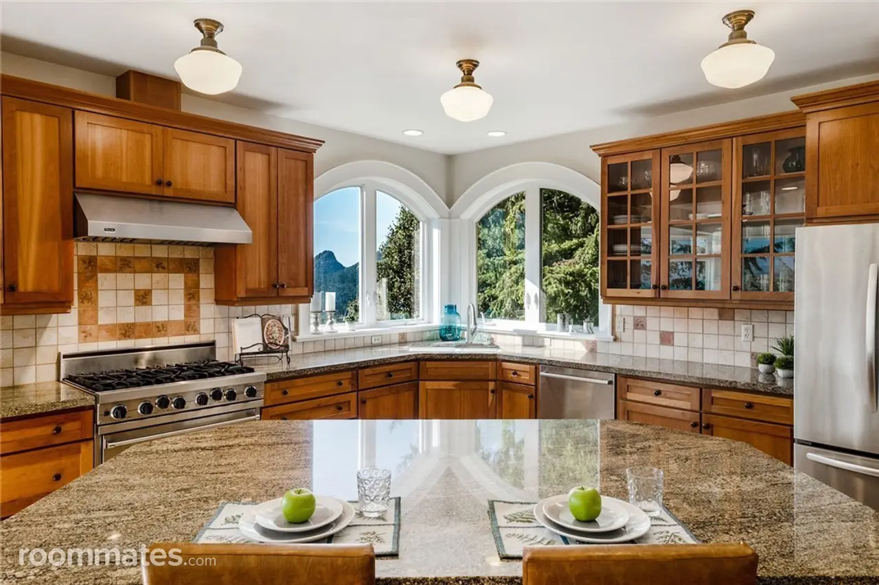 Profile photo 9 of 11