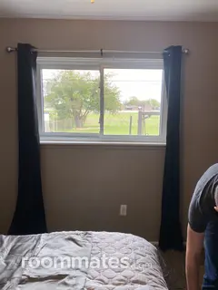 Room for rent in Sterling Heights, MI $800, house