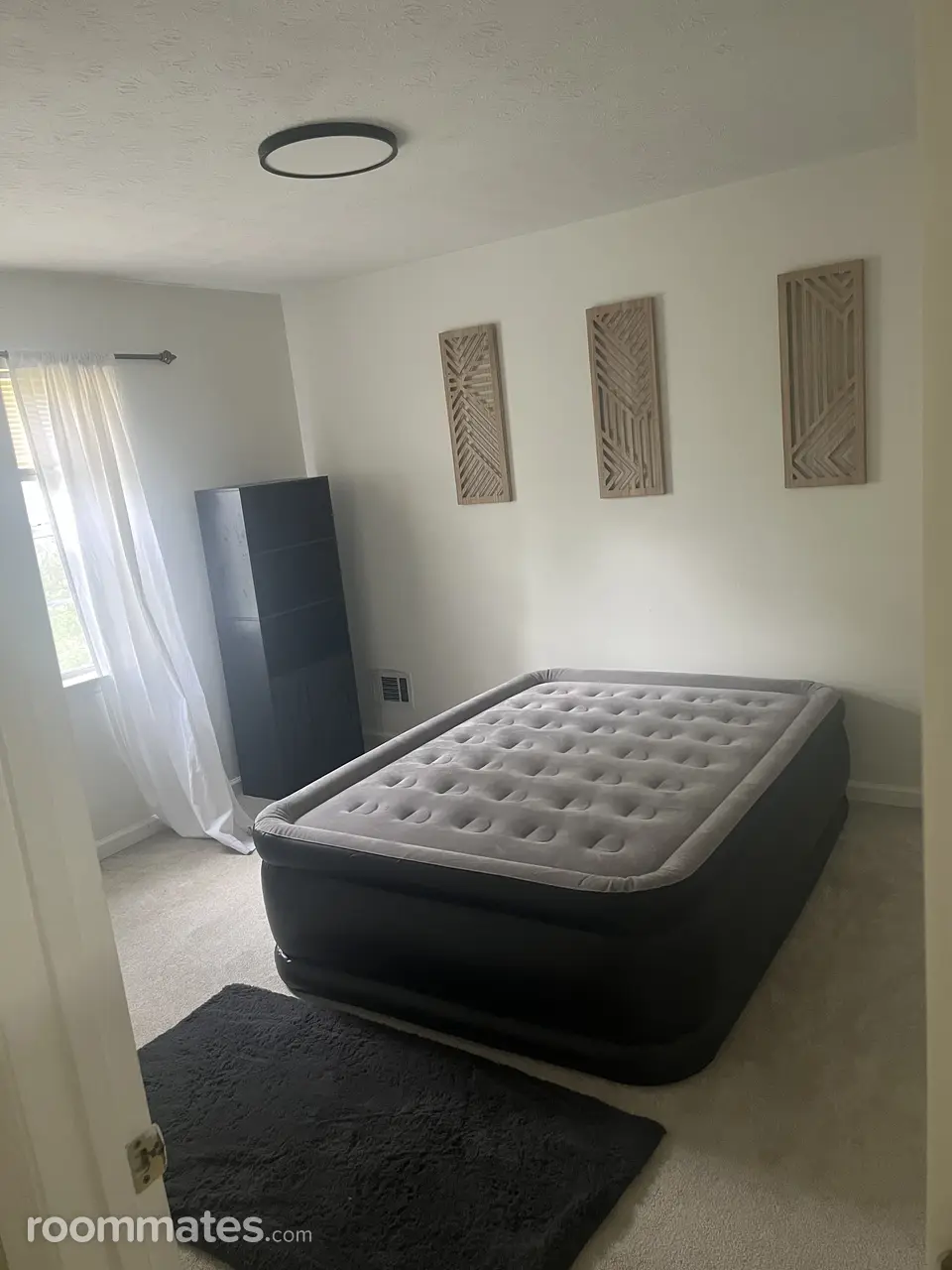 Profile photo 7 of 14